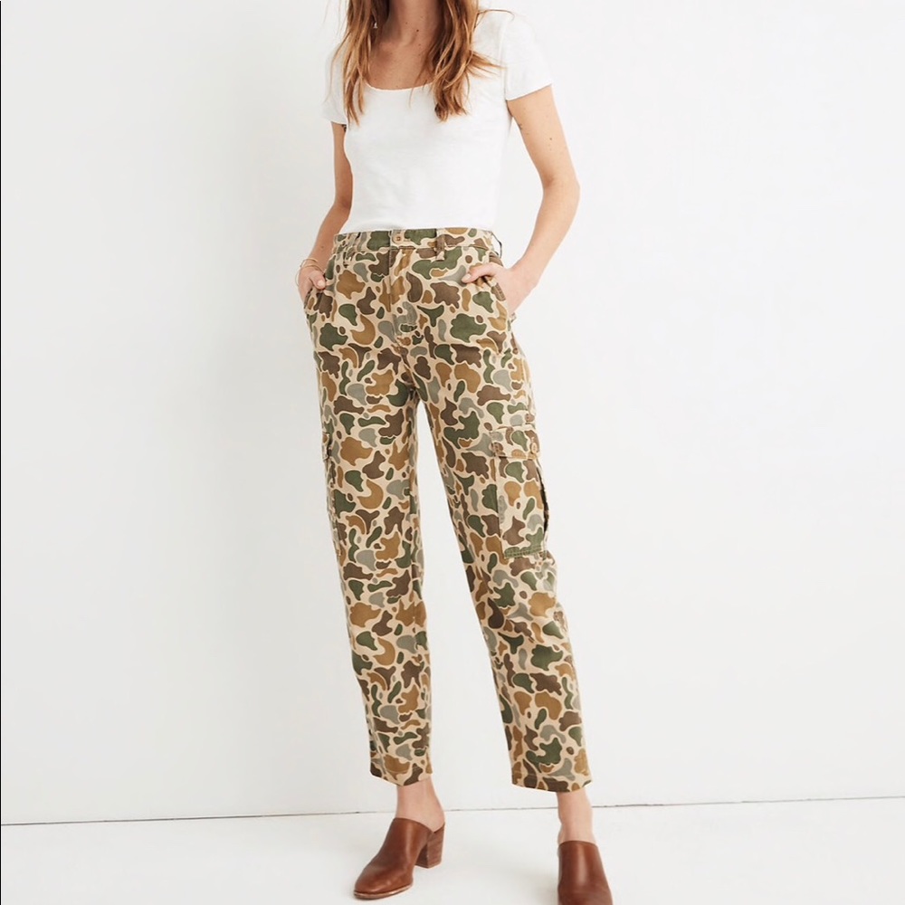 Madewell High-rise Cargo pants in Camo